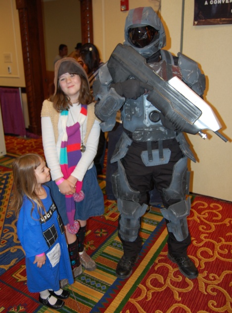 A Halo solider joins The Geeklings celebrating Doctor Who Day